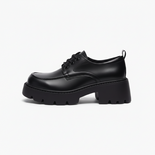 Mocassin Noir À Lacets Femme : L'Allure Audacieuse & la Plateforme Chic